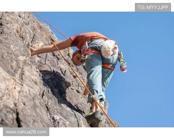赛后分析：北京攀岩队与深圳攀岩队的团队协作与战术对比